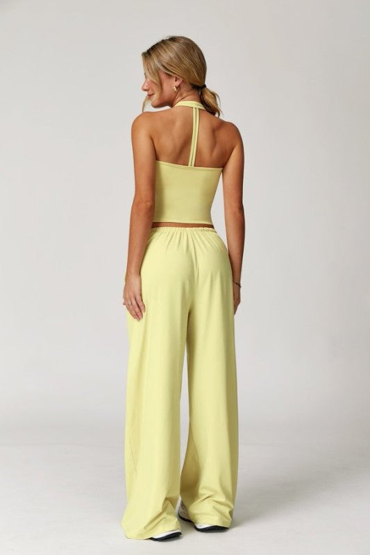 Flow Scoop Neck Tank Top
