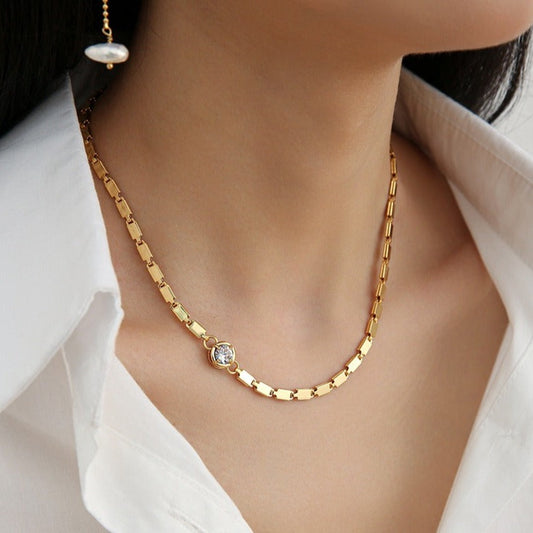 Dazzling Stone Necklace