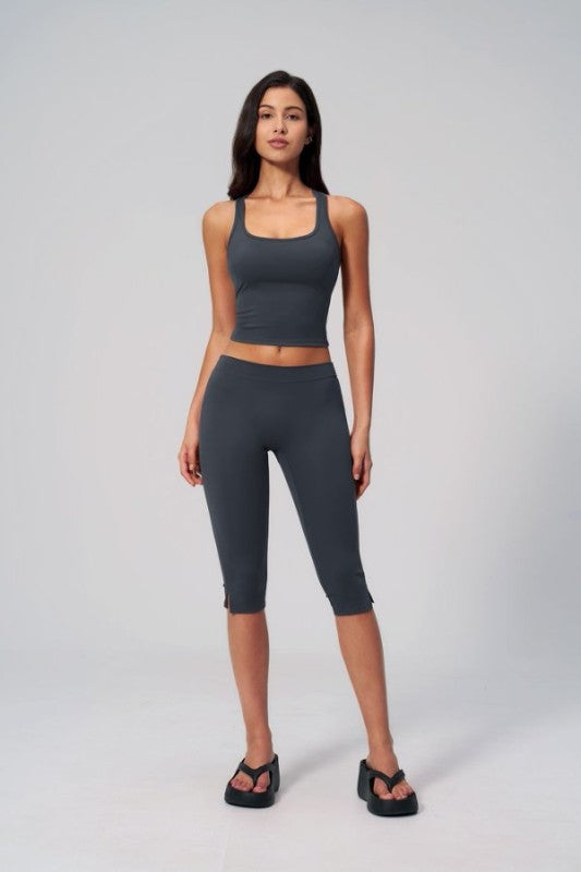 Low-Rise Capri Cropped Leggings