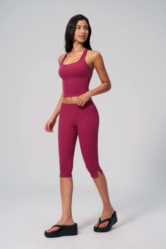 Low-Rise Capri Cropped Leggings