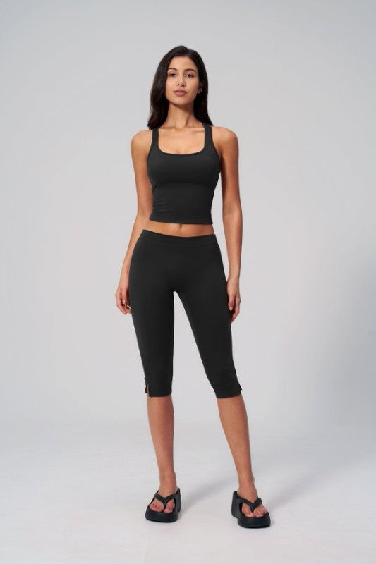 Low-Rise Capri Cropped Leggings