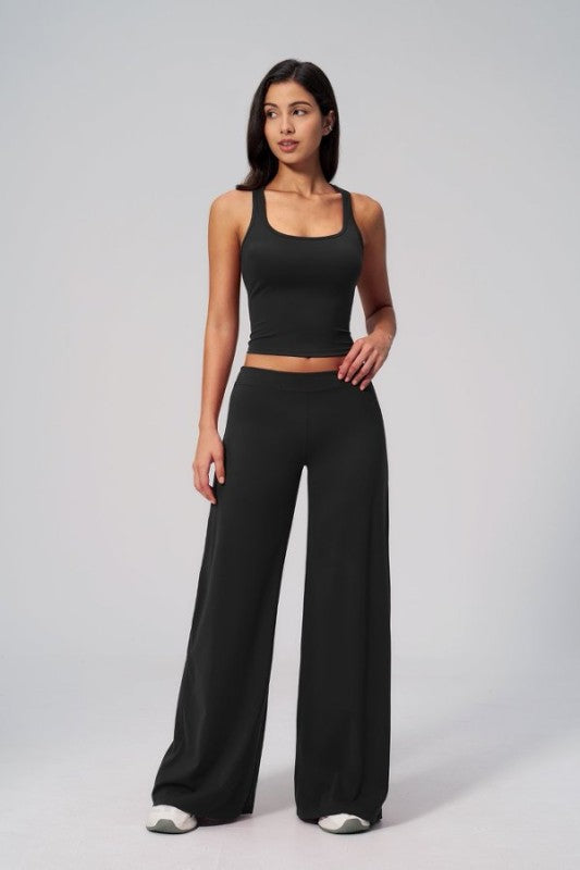 Essential Wideleg Pant
