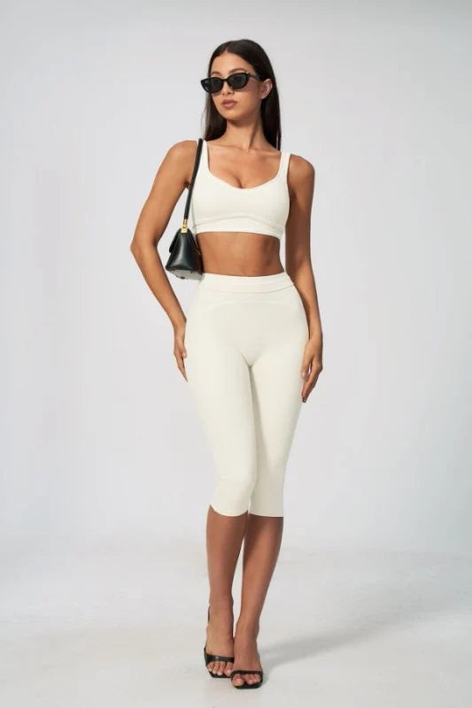 Studio Contrast Sporty Bra