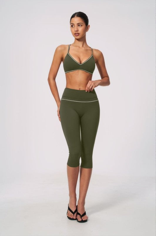 Strap Detail Sporty Bra & Capri Leggings Set