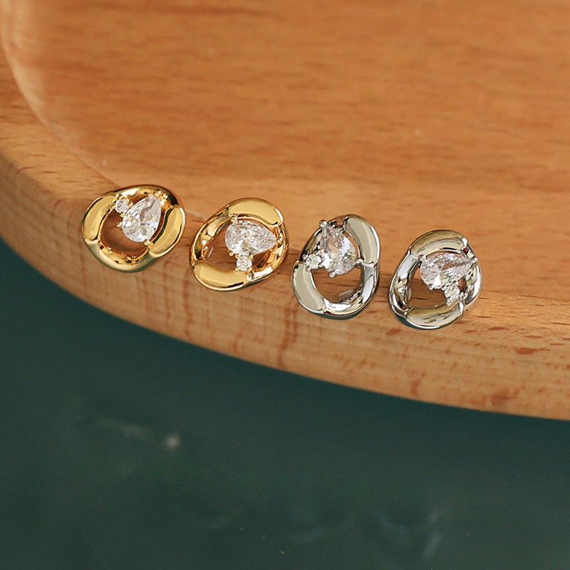 Zircon Irregular Stud Earring