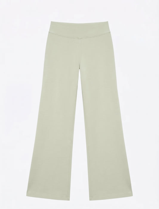 Essential Wideleg Pant