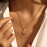 Zircon darling pendant necklace