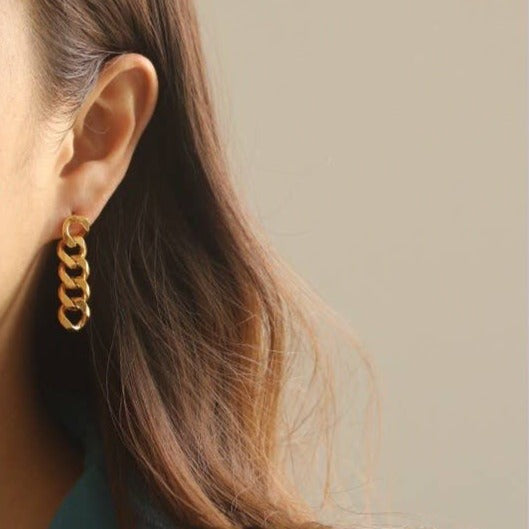 Asymmetric Chain Earring