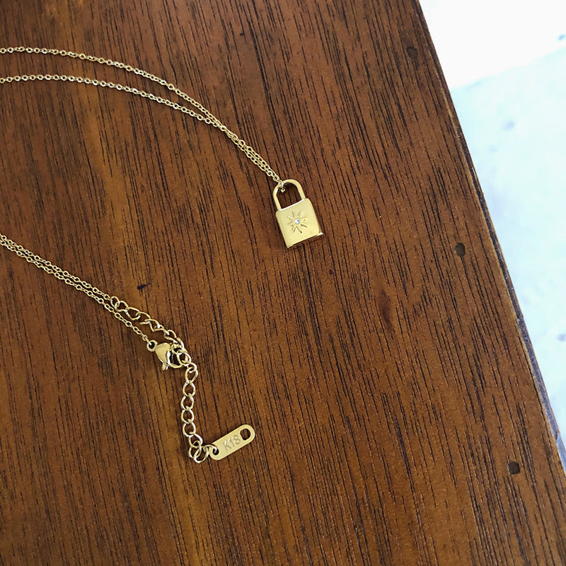 STAR LOCK 18K GOLD NECKLACE