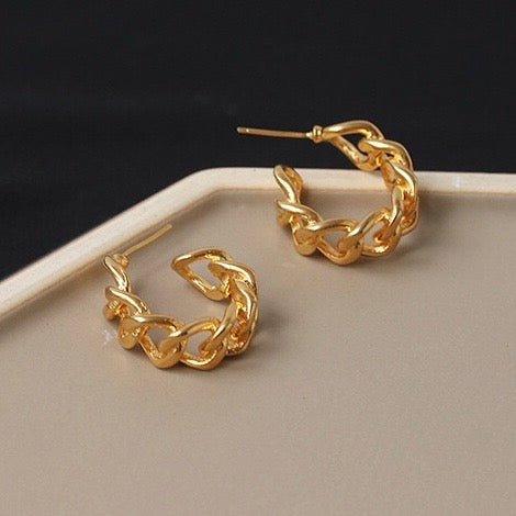 Twist Chain Earring