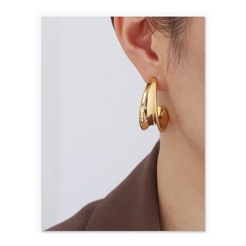 C- Shaped Bump Earring|18k Gold Plated Brass